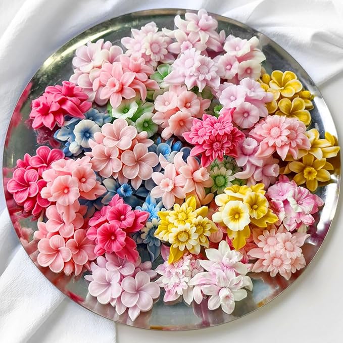 4pcs Flower Silicone Molds Scented Candles Soap Making Kit Candle Molds for Candle Making Supplies Sunflower Daffodils Petunia Plumeria Flower Silicone Mold for DIY Plaster Resin Floral Crafts